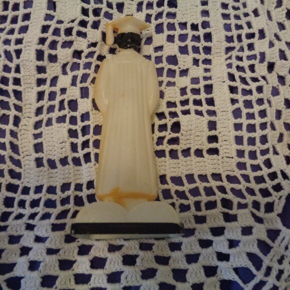 VINTAGE RETRO OLD LACE EDGE RETRO DOILYS PLASTIC FIGURINE OLD CUP LOT - Picture 10 of 16